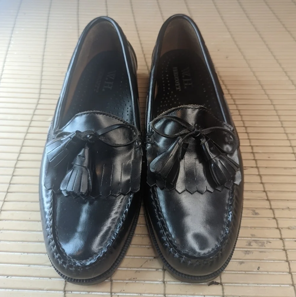 W.H. Prescott Men's Black Leather tassel kilt Loafers Dress Shoes Size 8.5W. new